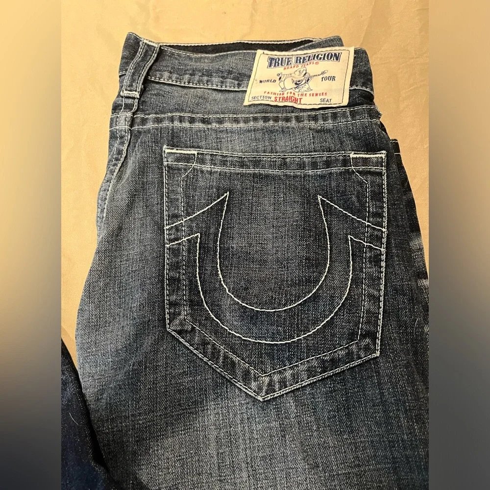 NWOT True Religion Straight Jeans Size 33